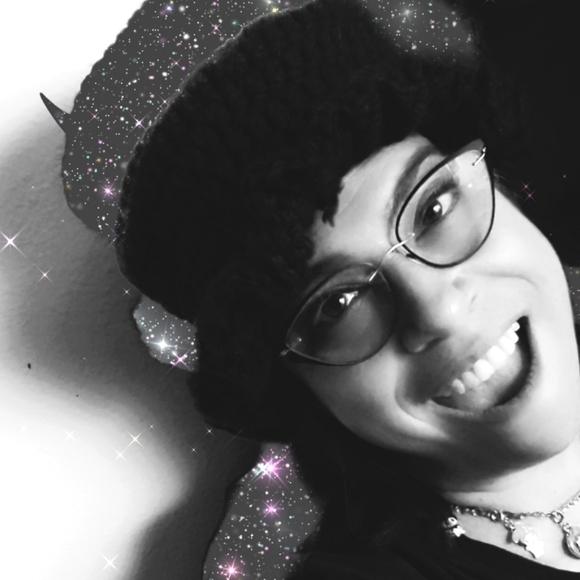 Meet your Posher, Elizabeth - Picture 1 of 1